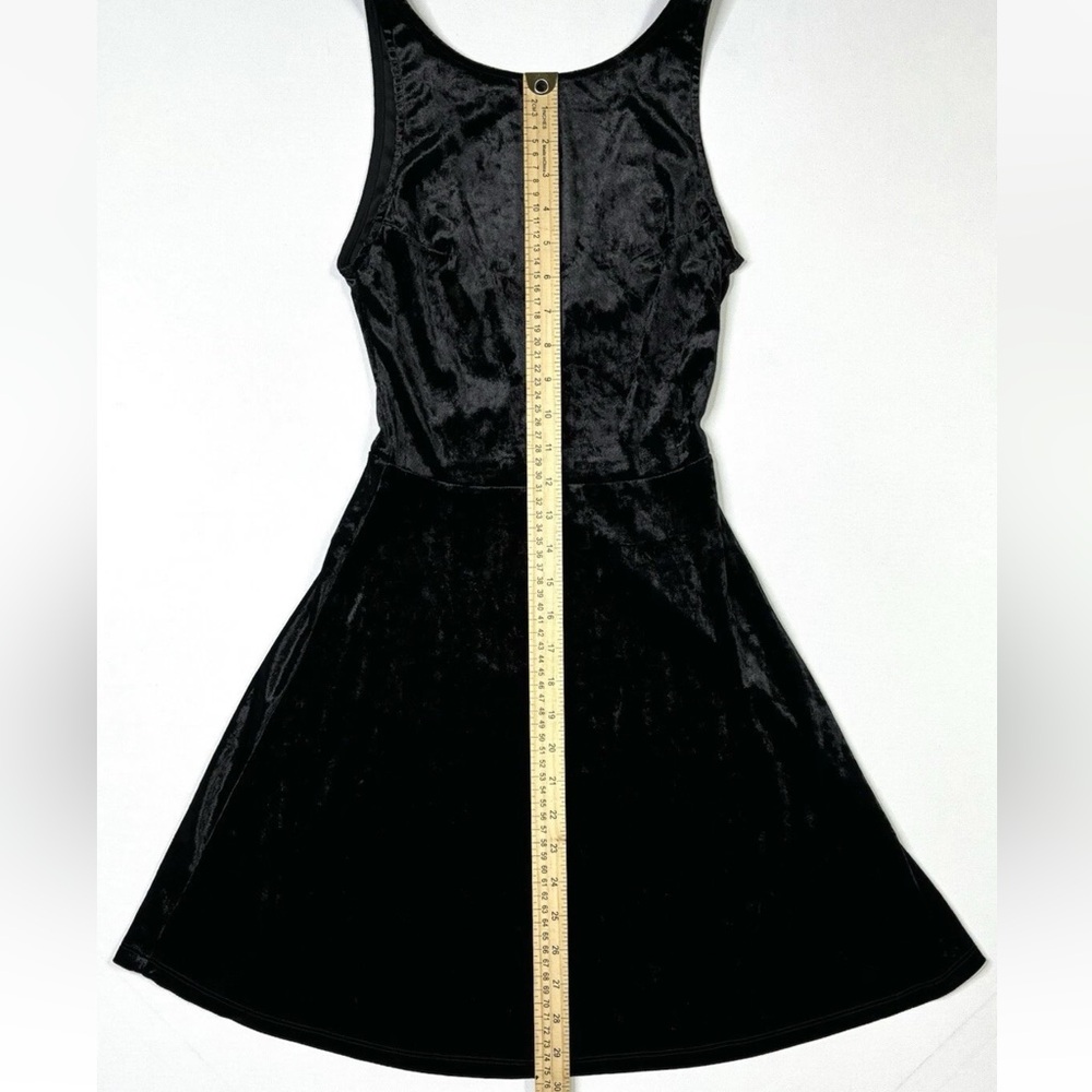 H&M Divided Dress Women’s 2 Black Velvet Deep Back A-Line Sleeveless Mini - Picture 7 of 10